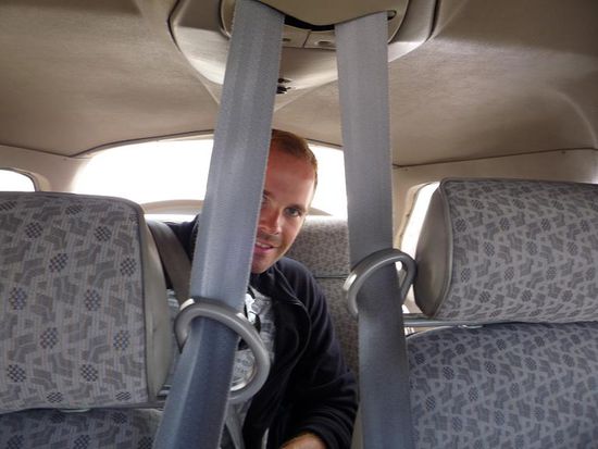 Hannes durfte hinten sitzen ,weil er das Fliegen ja schon von Vaddern kannte!