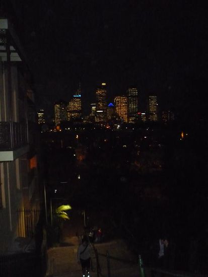 So sahen wir von unserem Stadtteil (Kingscross) nur noch die Skyline bei Nacht.