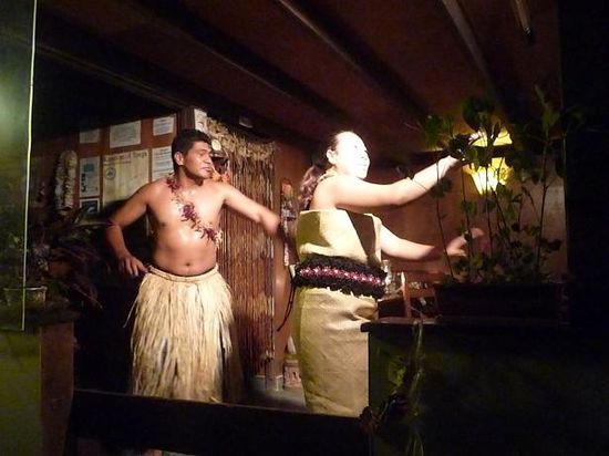 Wo uns abends in der Heilala Lodge eine Tanz-Show erwartete.