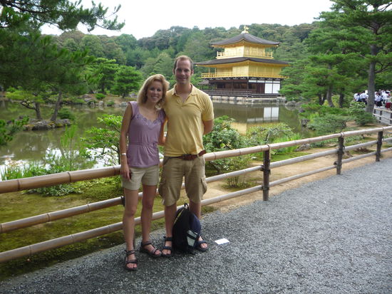 Als Beweis haben wir uns mal davor gestellt,ne?