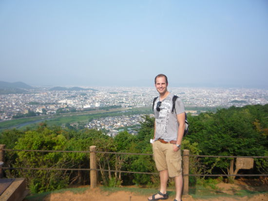 Kurz vorm Abstieg genossen wir noch den Blick auf Kyoto.
