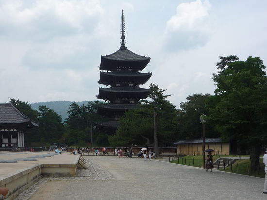 Diese 5 stoeckige Pagode war das erste Highlight unseres Kulti-Tripps...