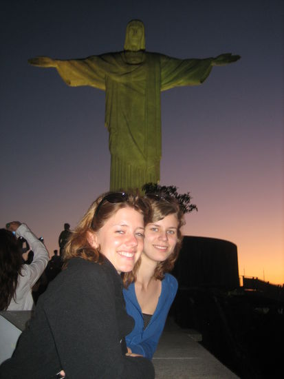 Vor der Christus Statue