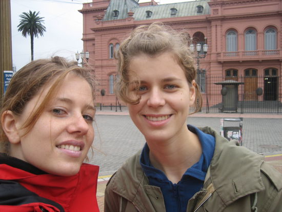 Vor dem Casa Rosada in BA