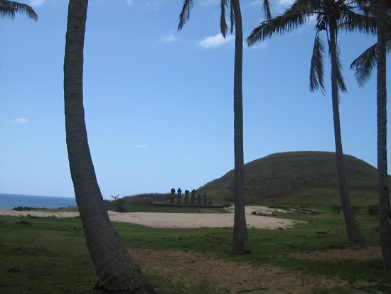 am einzigen Strand der Insel
