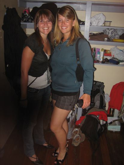 Melinda und ich (mit neuen Schuhen)