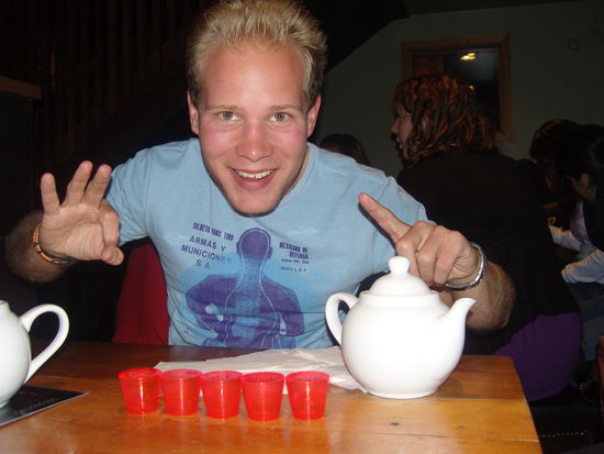 ja Jasper...da freust du dich ne?!
Tea Pot trinken!