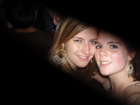 zu vorgerückter Stunde hat die Kamera ein Eigenleben entwickelt 