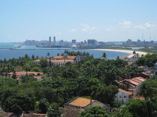Hier der Blick von Olinda nach Recife.
