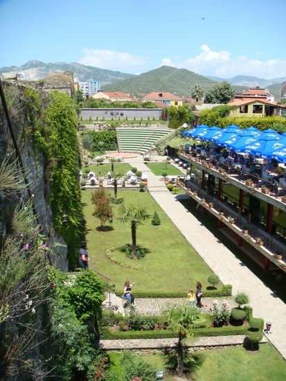 Restaurant "Real Skampi" innerhalb der Stadmauern