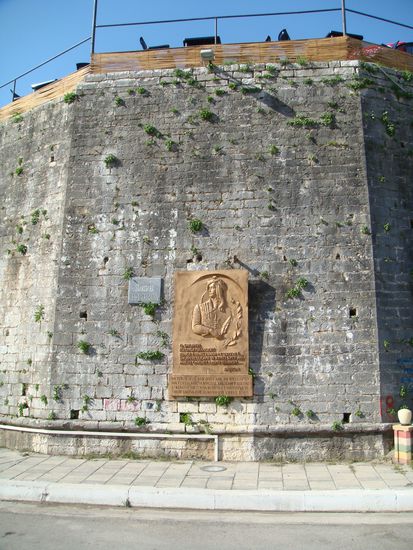 Die Ali Pascha Burg in Tepelene, auf der auch der engl.Schriftsteller Lord Byron einige Zeit verbracht hat.