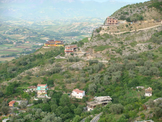 Blick zurück auf dem Weg nach Thirana