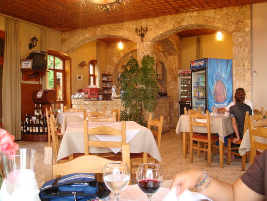 eines der herrlichen Restaurants innerhalb der Burganlage