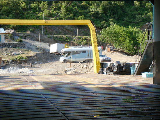 so sieht die Anlegestelle im Sommer aus