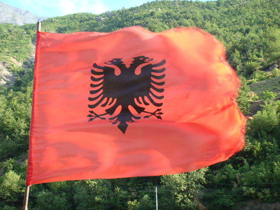 jetzt beginnt die sehr schöne Fahrt auf dem Stausee bis Koman