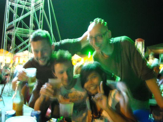 von links: Paul, John, Pong, Nils.