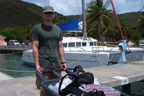 Wir karren REICHLICH Proviant an Bord.