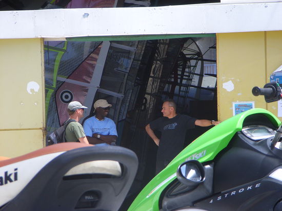 VERKAUFSGESPRAECH - 
aber der Discount stimmt nicht (also für UNS nicht!!!) ...