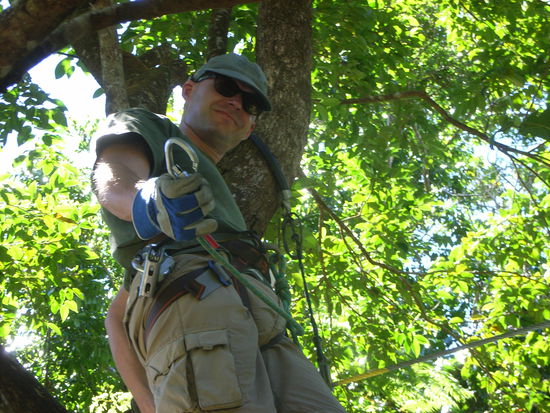 MOST IMPORTANT: der Karabinerhaken