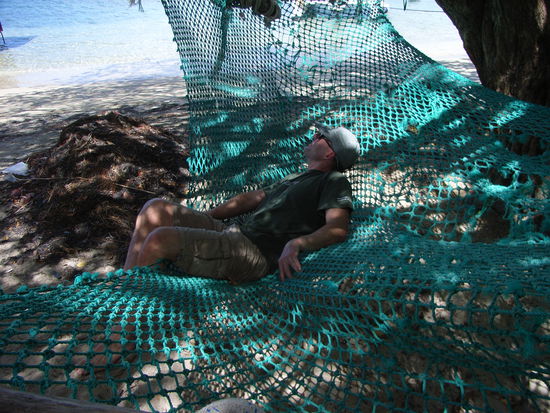 Sven hat auf Anhieb die Hängematte gefunden.