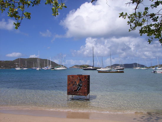 ... irgendwo da draussen liegt unser Boot ...