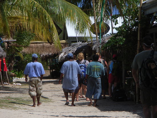 Life goes slowly - mittags in TRELLIS BAY