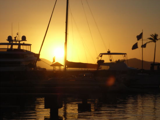 Sunset in Yacht Harbour, Spanish Town 
- Romantik pur ...