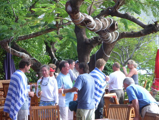 Segler sind nicht auf ZUCKER - 
nass und durchgeschaukelt, 
da hilft ein Handtuch und ein kaltes Bier!!!