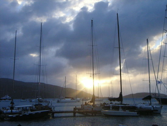 Auch heute Abend
ein grandioser Sonnenunterang