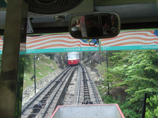 ... aber Vorsicht: GEGENVERKEHR!!!