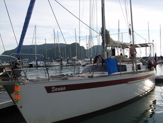 DIE SAMBA LIEGT IM ROYAL YACHT CLUB LANGKAWI!!!