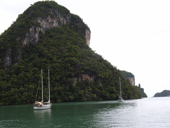 ... perfekte Ankerplätze warten ...