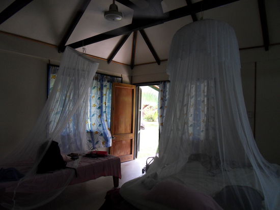 Innenansicht - mit tropentauglichem Mückennetz für den ruhigen Schlaf ohne Stiche.