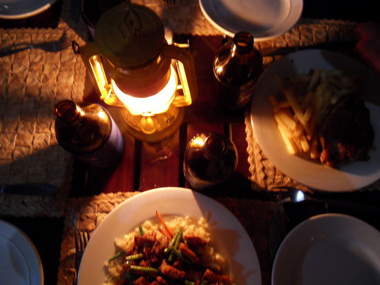 Es ist aufgetischt - leckeres FISCHCURRY.