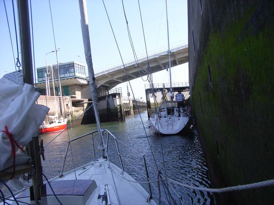 Spannung steigt: Die Schleuse geht auf!!!