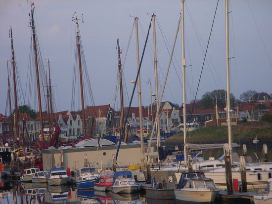 Abendstimmung mit Booten, die Erste ...