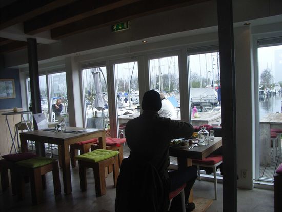 ... gehen wir lecker Frühstücken und hoffen, dass der Nebel sich lichtet!!!