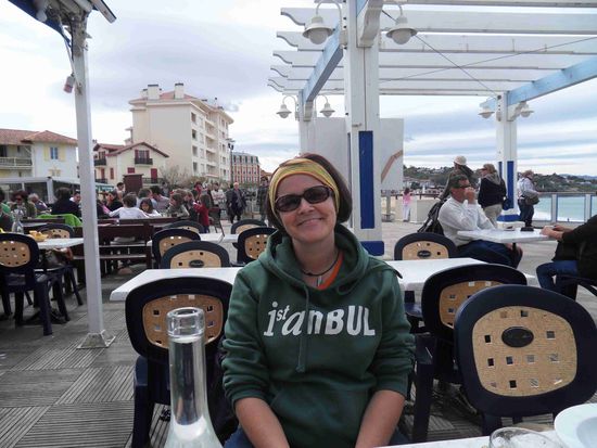 Mittags in St. Jean de Luz - uns geht´s gut!!!