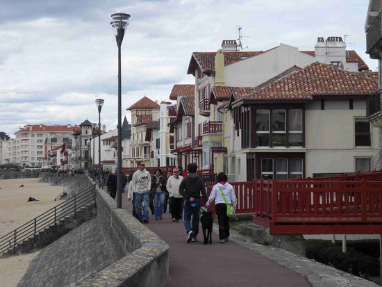 So gestärkt geht´s zum Sigthseeing St. Jean de Luz - na, oder zumindest auf Stadt- und Hafenrundgang ...