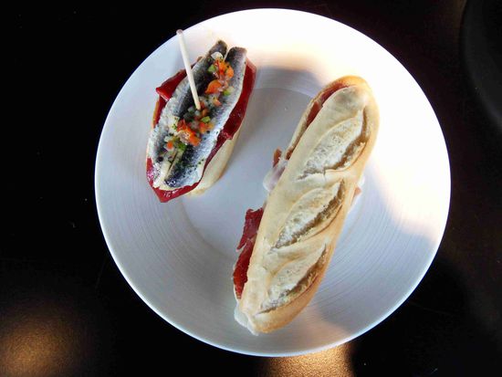 Die Basken verstehen einfach viel vom ESSEN!!! 
So appettitlich wie lecker!!!