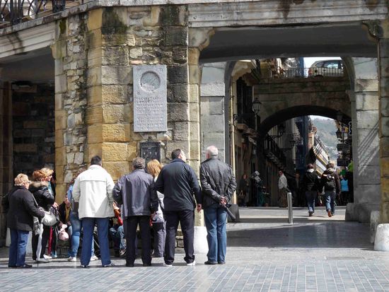 Wo ist die nächste Tapas-Kneipe??? 