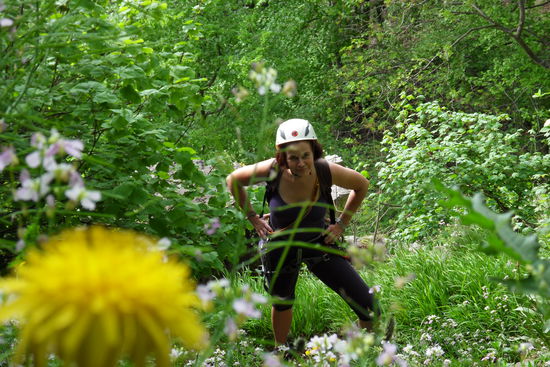 ... mitten durch die Blumenwiese, also ganz easy going!!!