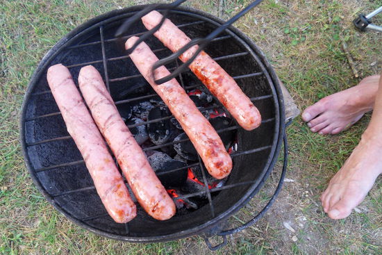 ... leckere Merguez-Würstchen aus dem örtlichen Supermarkt!