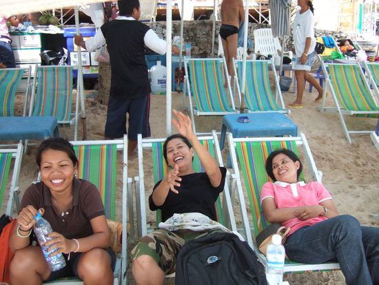 Bayan`s Freundinnen. Alle noch Singles(-: