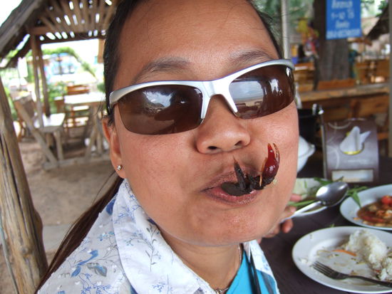 Es wurde alles mit Haut und Haar verspeist.