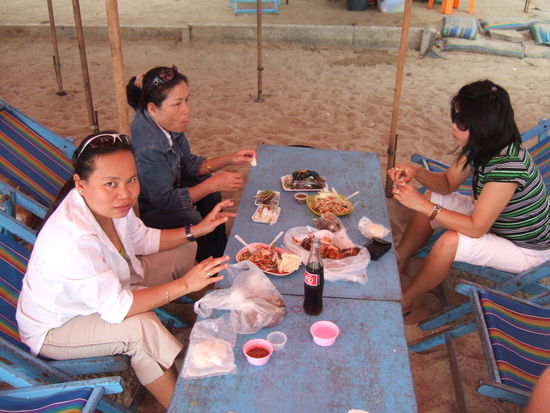 Schon wieder beim Essen.