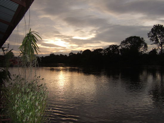 Sonnenuntergang am River Kwai.