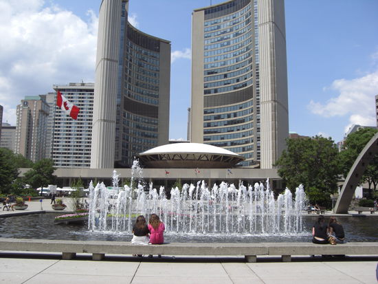 ...und das neue Rathaus