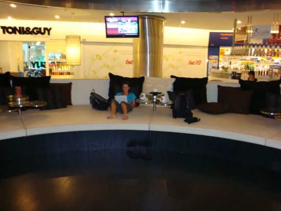 einer der coolen Lounges in einem der Shoppingcenter - wie man sieht sehr bequem!