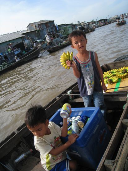 Bananen und ein kuehles Getraenk gefaellig?